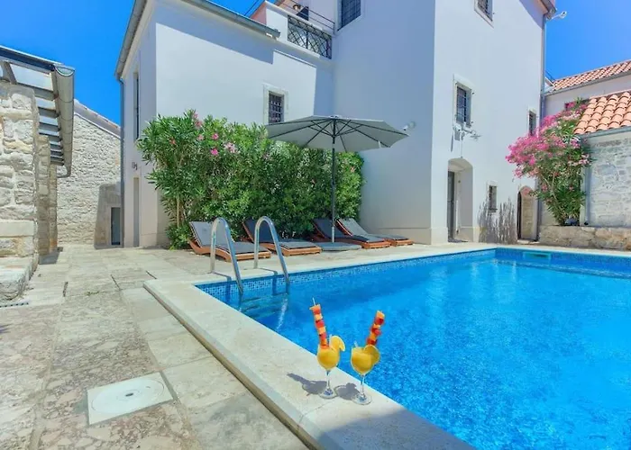 Villa Cubismo *