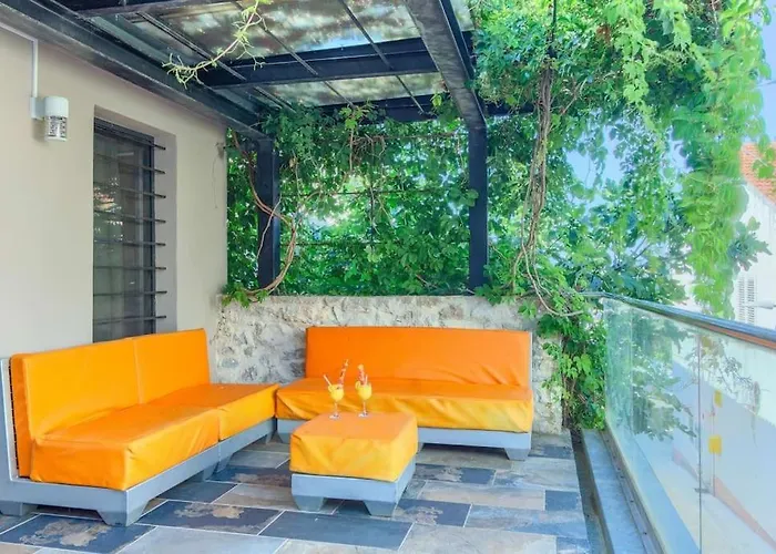 Βίλα Cubismo Tkon